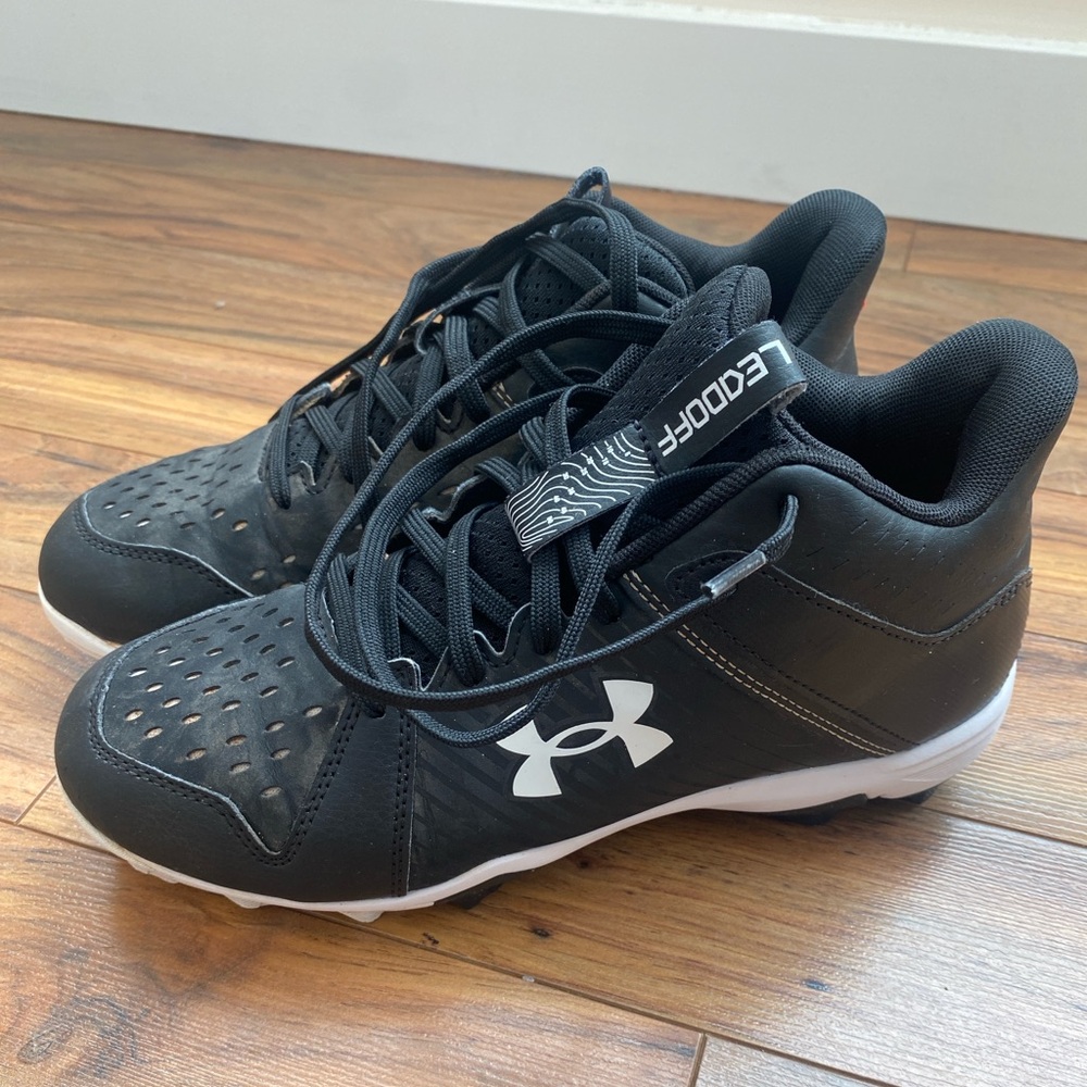 Under Armour Kids Black baseball Shoes